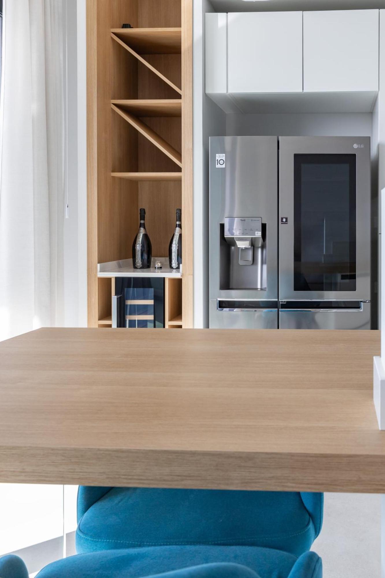 Modern Apartment In The Center Of St Julians By Arcobnb Сент Джулианс Экстерьер фото