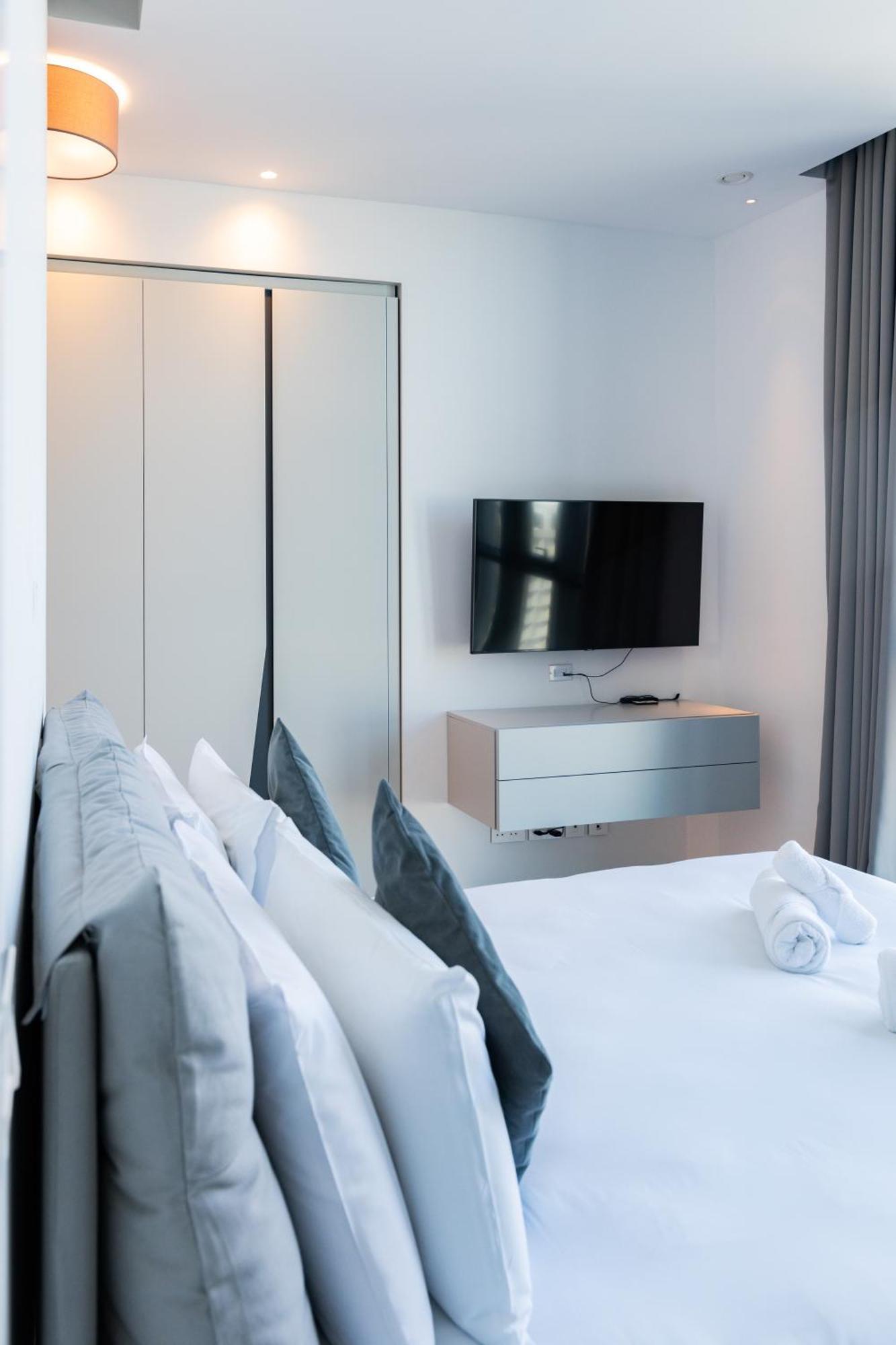 Modern Apartment In The Center Of St Julians By Arcobnb Сент Джулианс Экстерьер фото